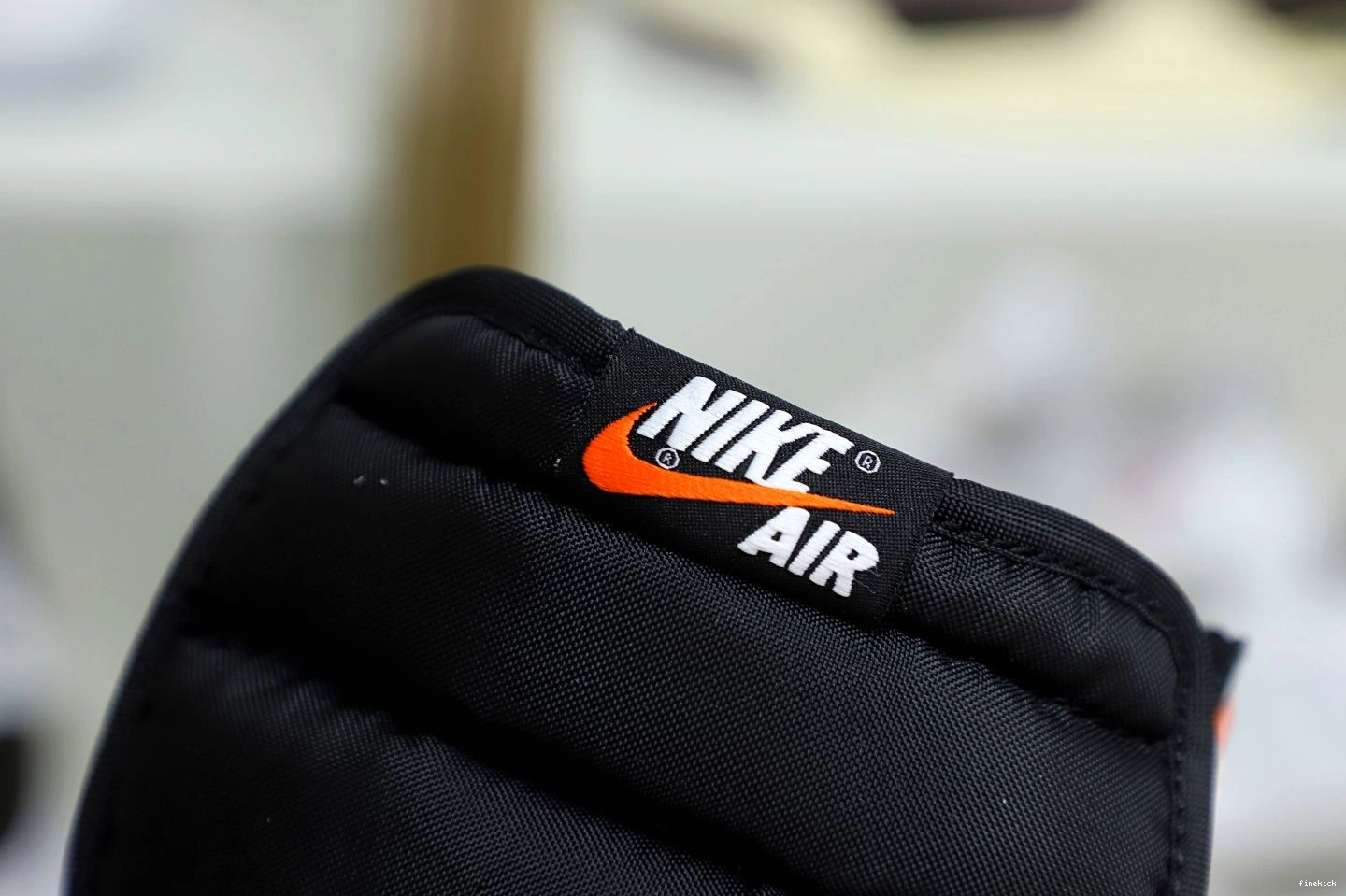Electro Retro Air Jordan 1 Orange' High OG 0806